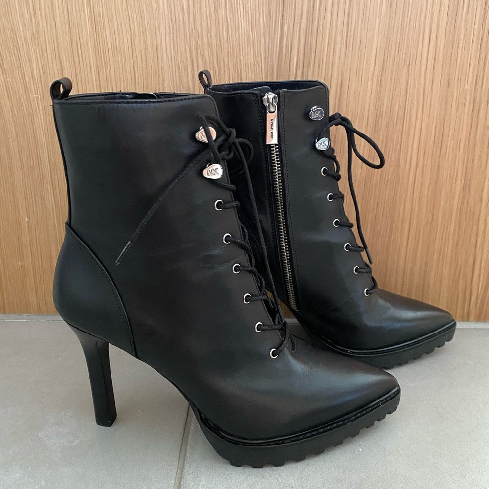 Love these. Gorgeous but realistically I don’t know where I would wear them.